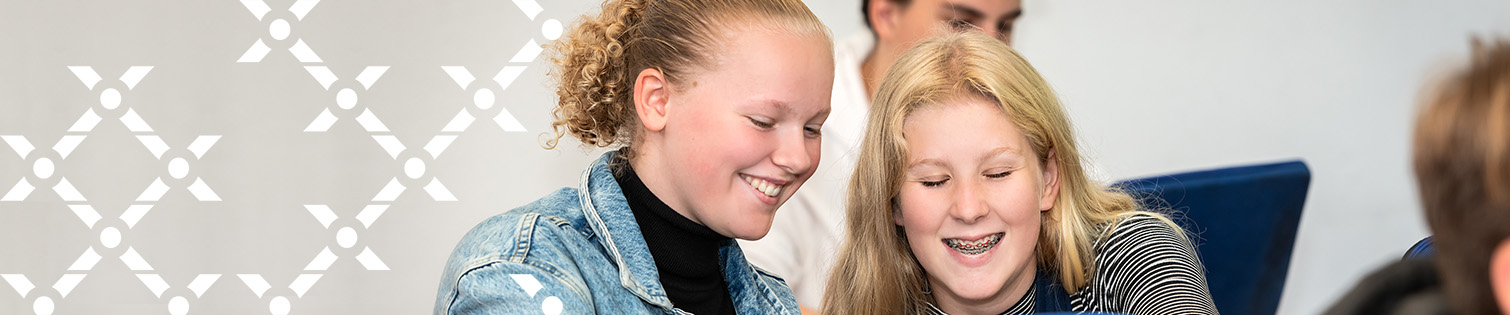 Twee leerlingen op school